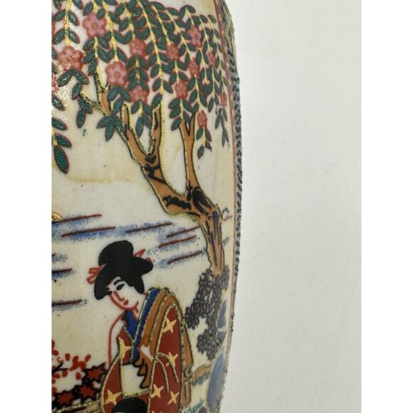 Antique Porcelain Vase Gold Gilded Geisha Hand Painted 7.75" Tall - Picture 8 of 8